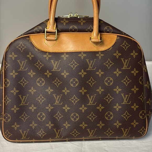 Louis Vuitton Monogram Canvas Deauville Bag - Picture 6 of 11